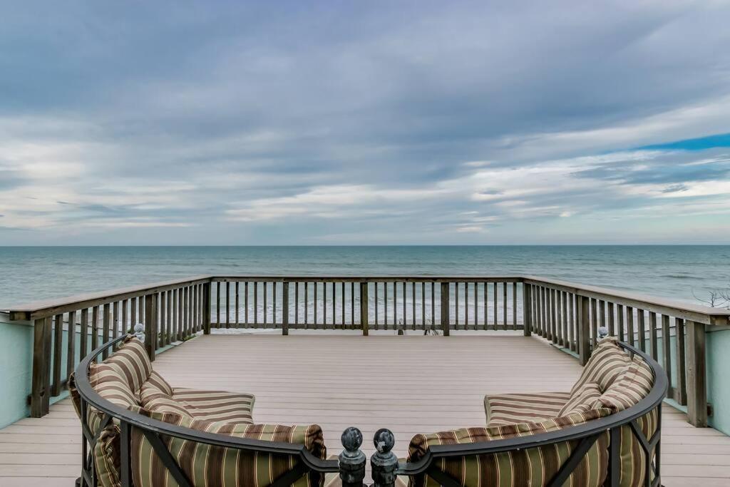 Villa Oceanfront Elegance - Luxurious 6Br Beach House With Hot Tub & Spacious Balcony And Breathtaking Views! Melbourne Beach Exterior foto